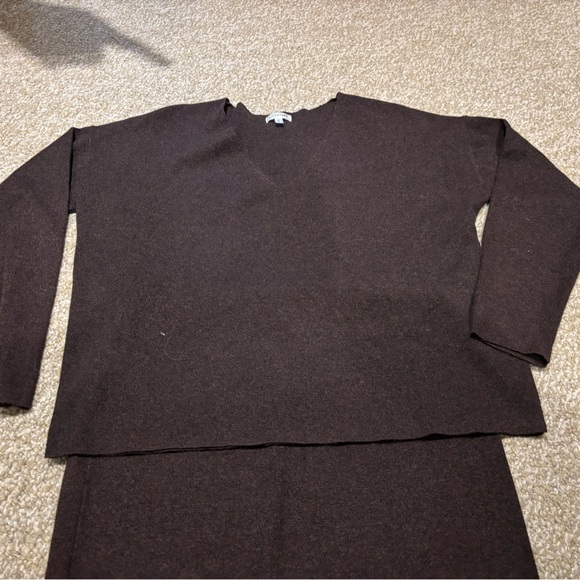 Elegant Brown Two-Piece Set - Picture 2 of 5